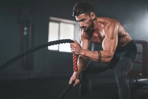 Obrazy Mężczyzna podczas treningu CrossFit na wymiar