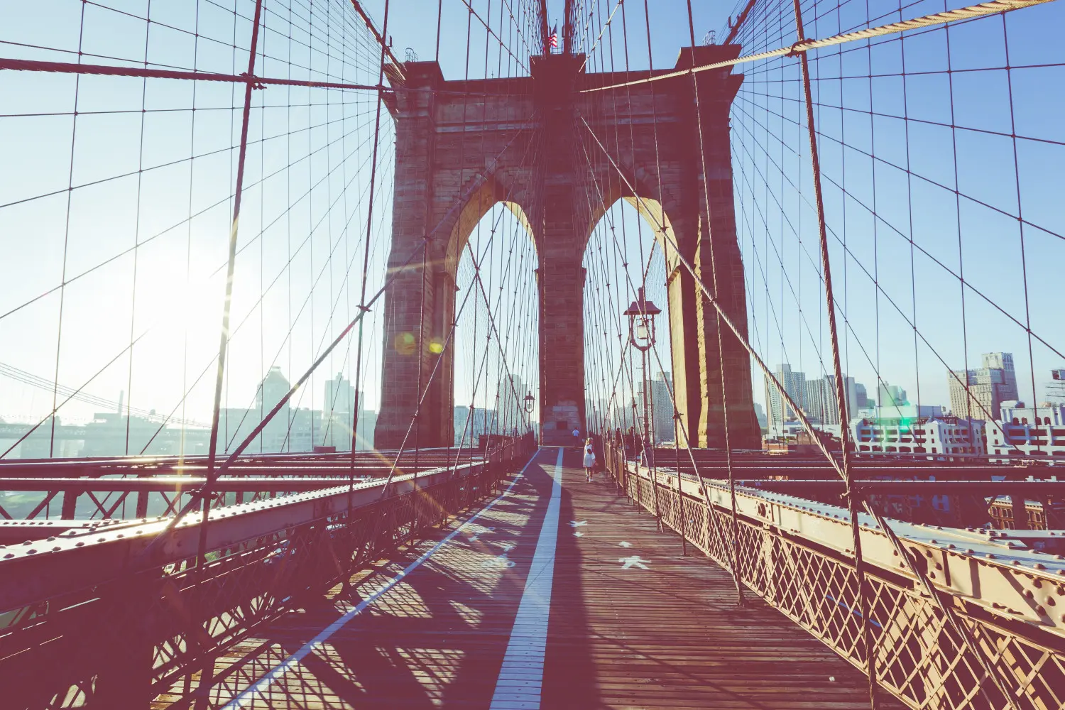 Naklejka Most brookliński ze szczegółami dźwigarów i kabli pomocniczych, Manhattan, Nowy Jork, USA