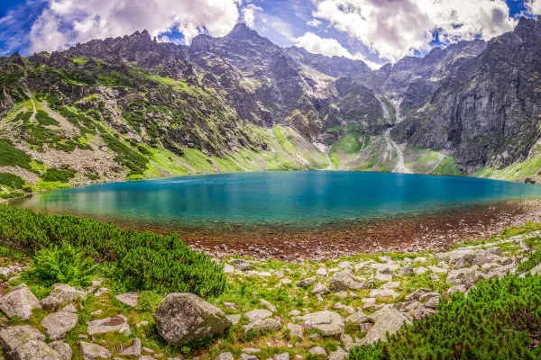 Fototapety Panorama Jeziora w Tatrach o Wschodzie Słońca na wymiar