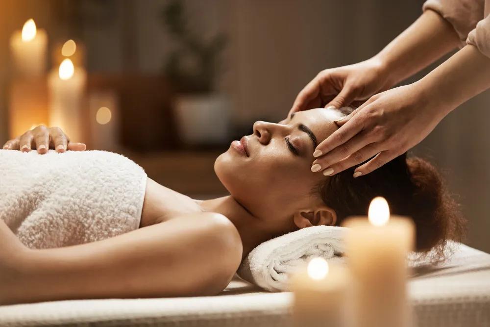 Obraz Relaksujący masaż w salonie SPA #wf922