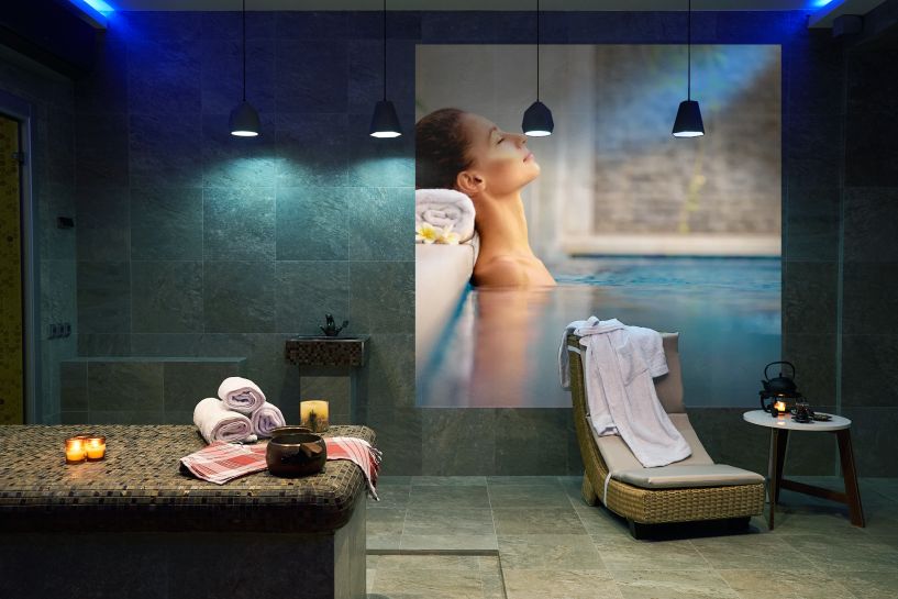 Relaks w basenie SPA