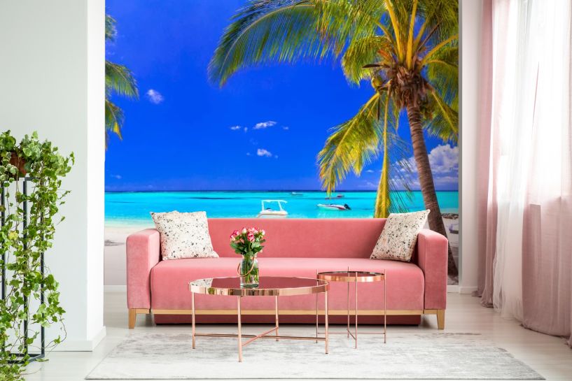 Mauritius – tropikalna plaża widziana przez palmy