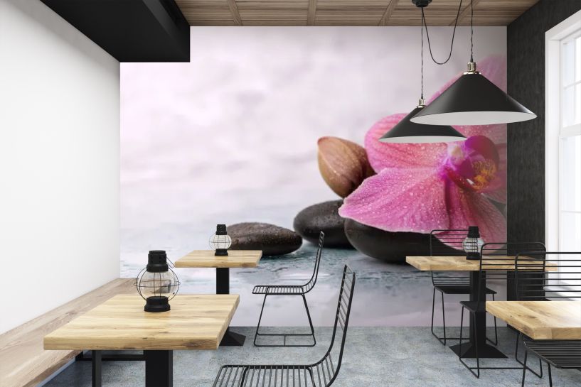 Orchidea i kamienie SPA na marmurowym tle